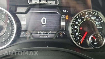 2023 Ram 1500 Laramie Crew Cab Short Bed - miniatura 17