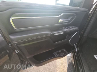 2023 Ram 1500 Laramie Crew Cab Short Bed - miniatura 9