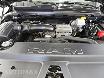 2023 Ram 1500 Laramie Crew Cab Short Bed - miniatura 15