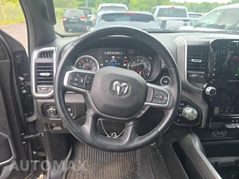 2023 Ram 1500 Laramie Crew Cab Short Bed - miniatura 10
