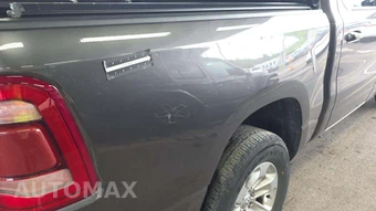 2023 Ram 1500 Laramie Crew Cab Short Bed - miniatura 23