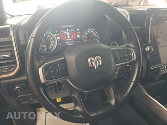 2023 Ram 1500 Laramie Crew Cab Short Bed - miniatura 10