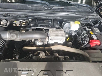 2023 Ram 1500 Laramie Crew Cab Short Bed - miniatura 15