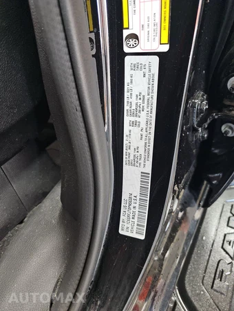 2023 Ram 1500 Laramie Crew Cab Short Bed - miniatura 14