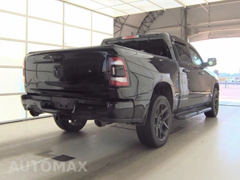 2023 Ram 1500 Laramie Crew Cab Short Bed - miniatura 4