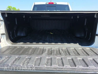 2023 Ram 1500 Laramie Crew Cab Short Bed - miniatura 16