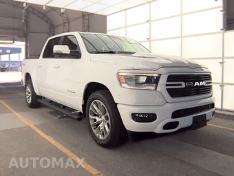2023 Ram 1500 Laramie Crew Cab Short Bed - miniatura 3