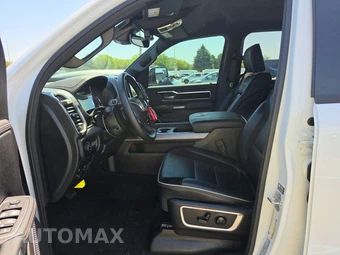 2023 Ram 1500 Laramie Crew Cab Short Bed - miniatura 7
