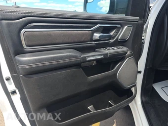 2023 Ram 1500 Laramie Crew Cab Short Bed - miniatura 15