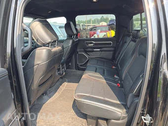 2023 Ram 1500 Laramie Crew Cab Short Bed - miniatura 13