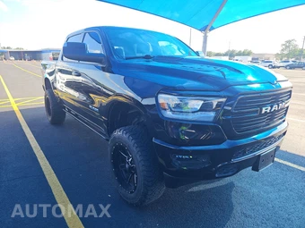 2023 Ram 1500 Laramie Crew Cab Short Bed - miniatura 3