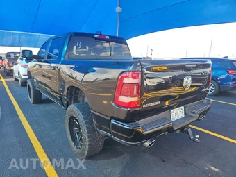 2023 Ram 1500 Laramie Crew Cab Short Bed - miniatura 6