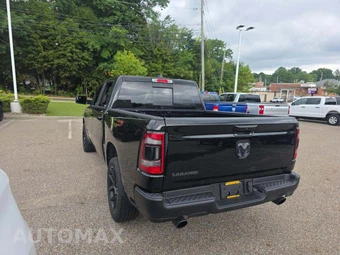 2023 Ram 1500 Laramie Crew Cab Short Bed - miniatura 2
