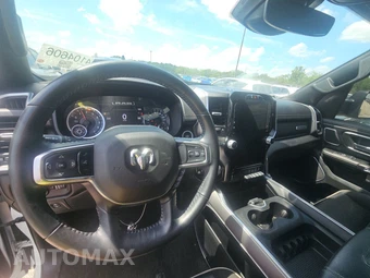 2023 Ram 1500 Laramie Crew Cab Short Bed - miniatura 11