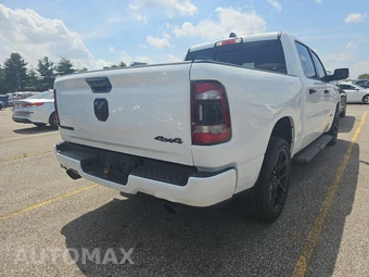 2023 Ram 1500 Laramie Crew Cab Short Bed - miniatura 4