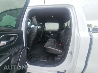 2023 Ram 1500 Laramie Crew Cab Short Bed - miniatura 13