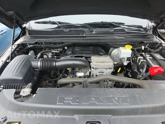 2023 Ram 1500 Laramie Crew Cab Short Bed - miniatura 15