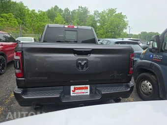 2023 Ram 1500 Laramie Crew Cab Short Bed - miniatura 5