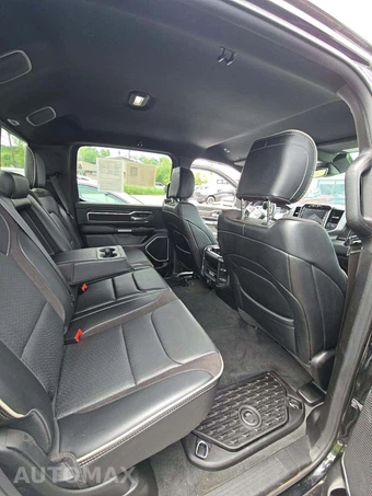 2023 Ram 1500 Laramie Crew Cab Short Bed - miniatura 16