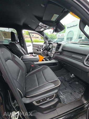 2023 Ram 1500 Laramie Crew Cab Short Bed - miniatura 18