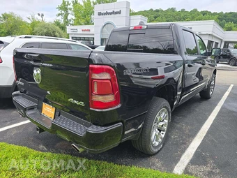 2023 Ram 1500 Laramie Crew Cab Short Bed - miniatura 3