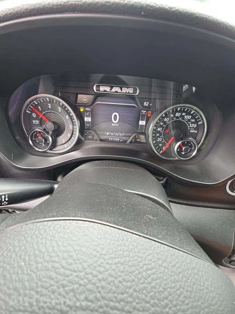 2023 Ram 1500 Laramie Crew Cab Short Bed - miniatura 9