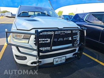 2023 Ram 1500 Laramie Crew Cab Short Bed - miniatura 2