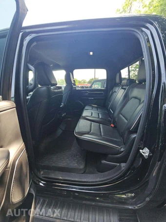 2023 Ram 1500 Laramie Crew Cab Short Bed - miniatura 13