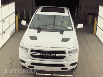 2023 Ram 1500 Laramie Crew Cab Short Bed - miniatura 2