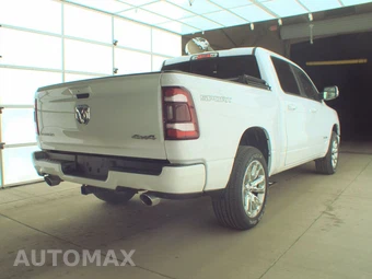 2023 Ram 1500 Laramie Crew Cab Short Bed - miniatura 4