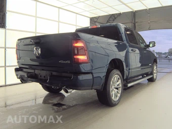 2023 Ram 1500 Laramie Crew Cab Short Bed - miniatura 4