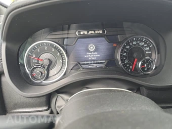 2023 Ram 1500 Laramie Crew Cab Short Bed - miniatura 12