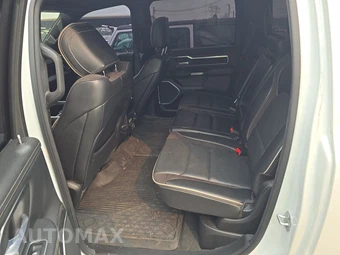 2023 Ram 1500 Laramie Crew Cab Short Bed - miniatura 13