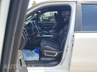 2023 Ram 1500 Laramie Crew Cab Short Bed - miniatura 3