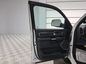 2023 Ram 1500 Laramie Crew Cab Short Bed - miniatura 9