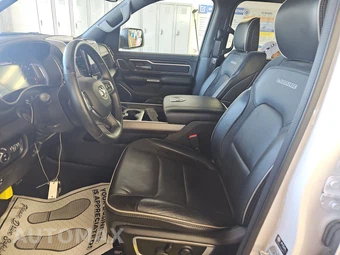 2023 Ram 1500 Laramie Crew Cab Short Bed - miniatura 7