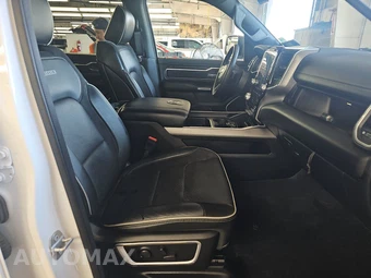 2023 Ram 1500 Laramie Crew Cab Short Bed - miniatura 8