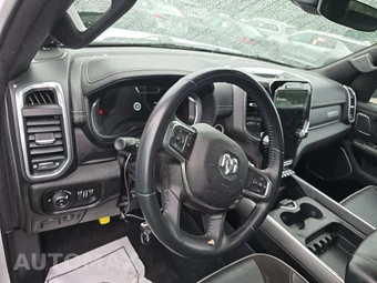 2023 Ram 1500 Laramie Crew Cab Short Bed - miniatura 11