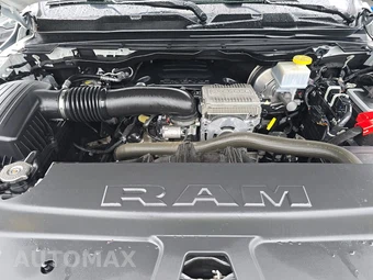 2023 Ram 1500 Laramie Crew Cab Short Bed - miniatura 15