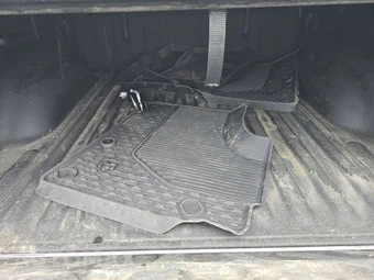 2023 Ram 1500 Laramie Crew Cab Short Bed - miniatura 16