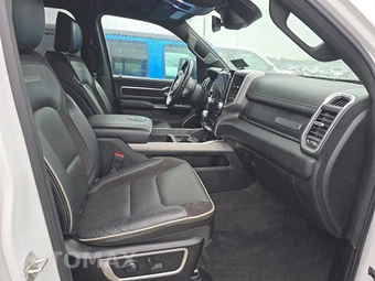 2023 Ram 1500 Laramie Crew Cab Short Bed - miniatura 8