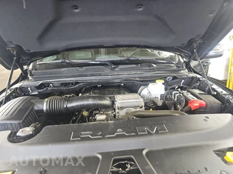 2023 Ram 1500 Laramie Crew Cab Short Bed - miniatura 15