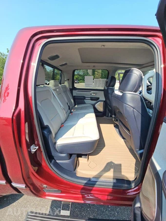 2023 Ram 1500 Limited Crew Cab Short Bed - miniatura 13