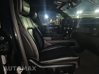 2023 Ram 1500 Limited Crew Cab Short Bed - miniatura 8