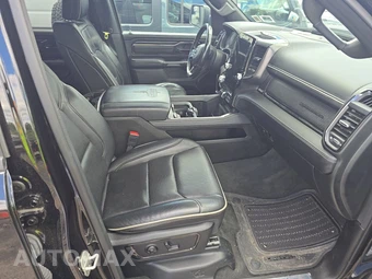 2023 Ram 1500 Limited Crew Cab Short Bed – miniatura 8
