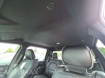 2023 Ram 1500 Limited Crew Cab Short Bed – miniatura 11