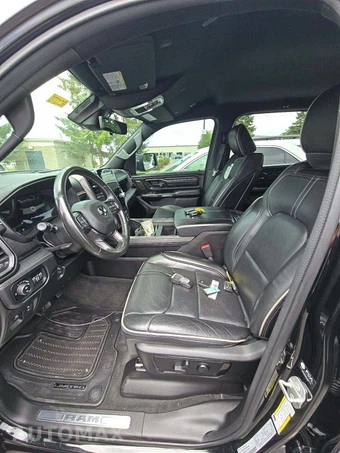2023 Ram 1500 Limited Crew Cab Short Bed – miniatura 6