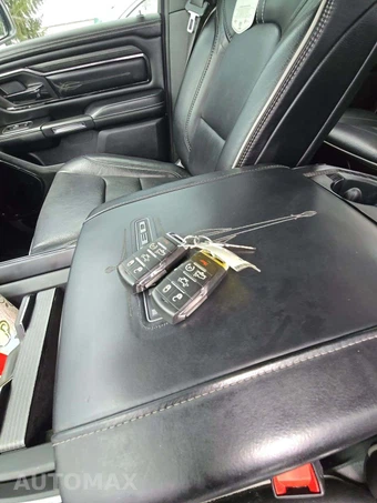 2023 Ram 1500 Limited Crew Cab Short Bed – miniatura 8