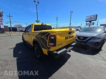 2023 Ram 1500 Rebel Crew Cab Short Bed - miniatura 2