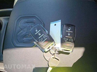 2023 Ram 1500 Rebel Crew Cab Short Bed - miniatura 8